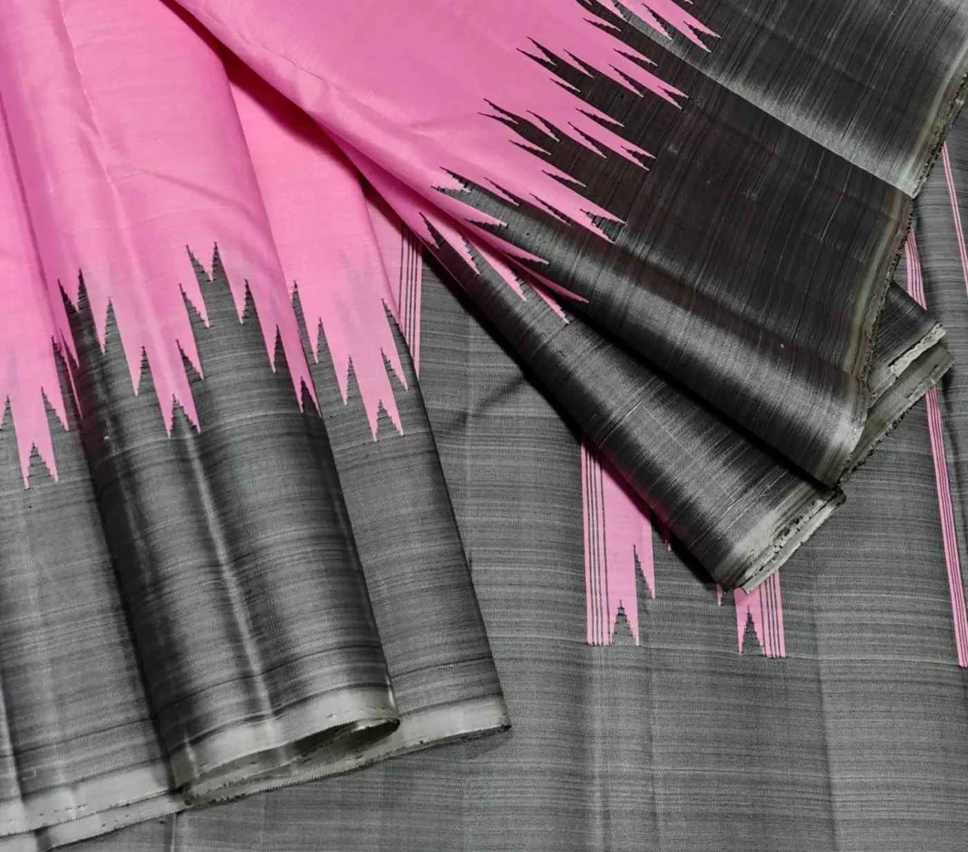 Cream White with Dusty Mauve Border Kanchipuram Silk Saree